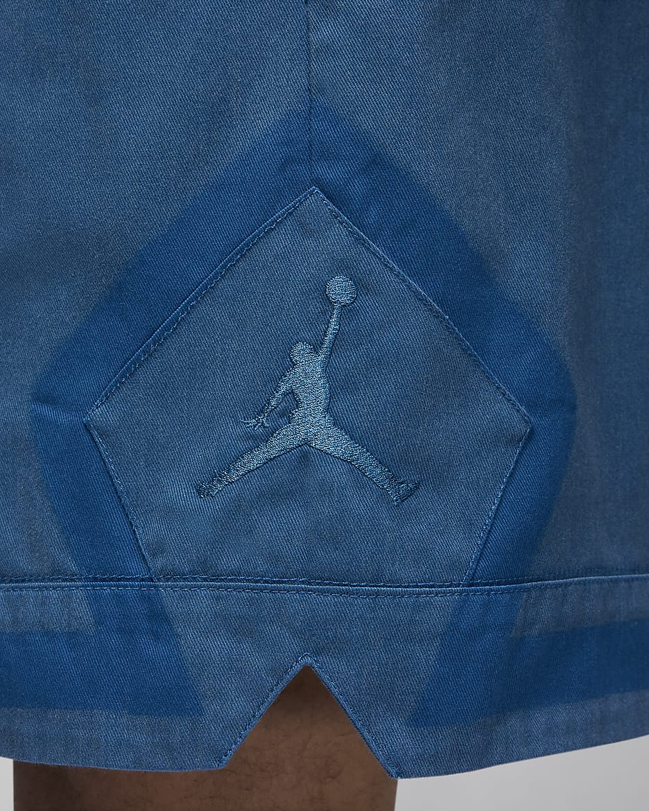 Jordan Essentials Men s Diamond Shorts. Nike IL